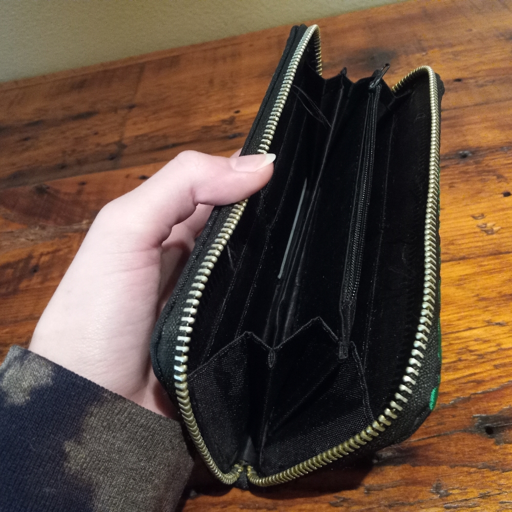 Wallet - Picture 2 of 3